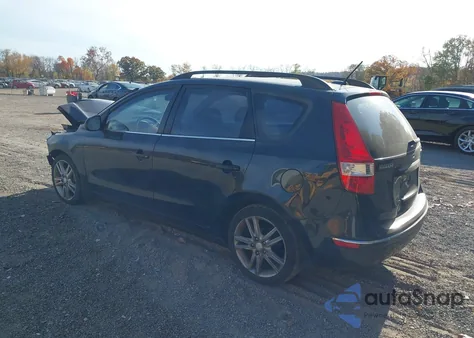 2010 Hyundai Elantra Touring Gls/Se z USA, uszkodzony, nr VIN KMHDC8AE3AU063195